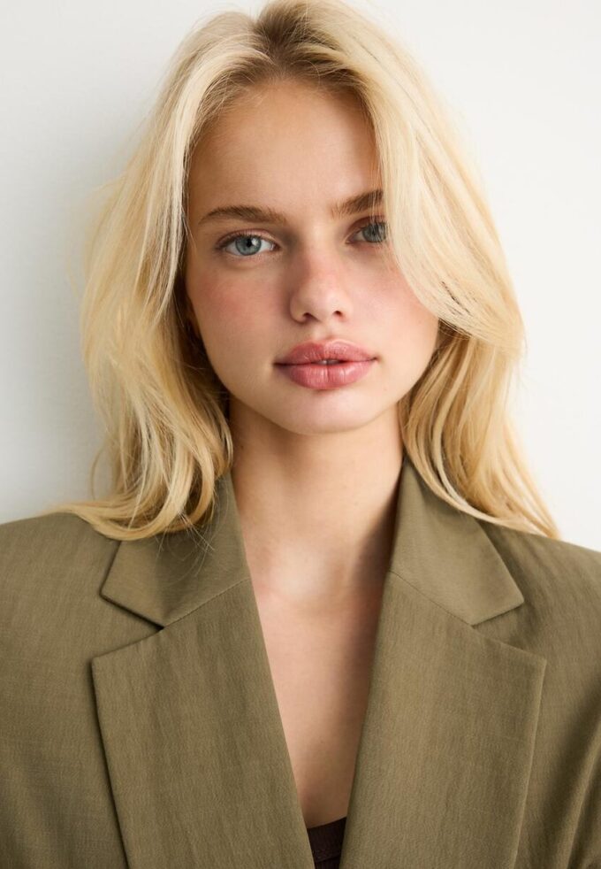 Basisplagg med rustikk blazer