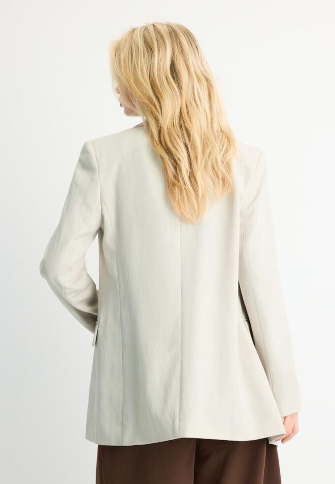 Basisplagg med rustikk blazer