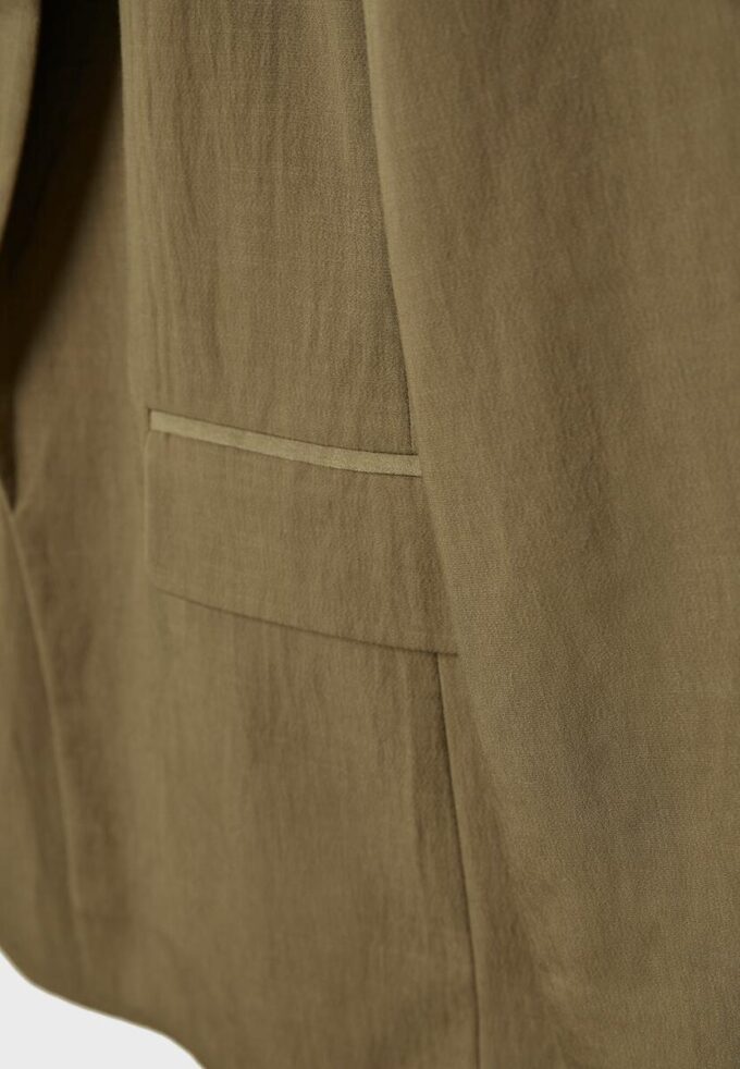 Basisplagg med rustikk blazer