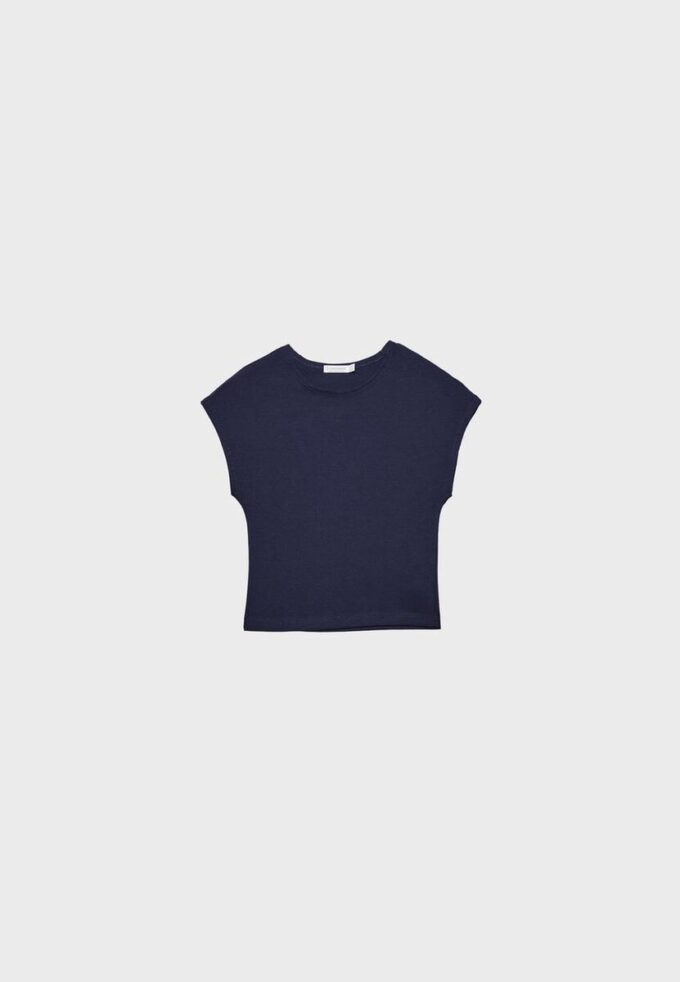 Basisplagg med tettsittende kort T-skjorte