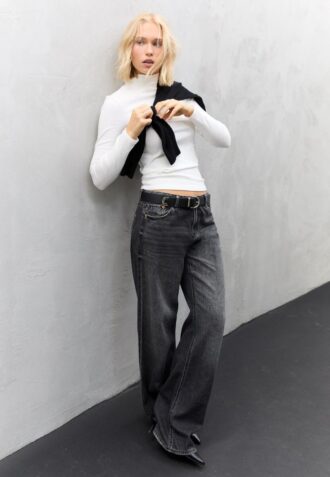 Basisplagg T-skjorte med høy hals