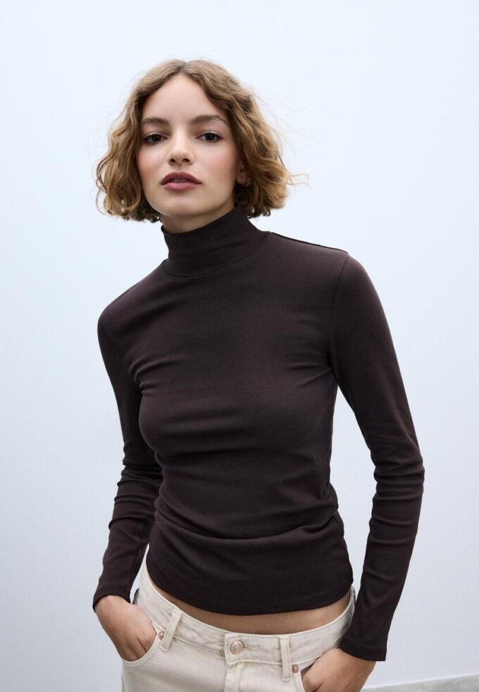 Basisplagg T-skjorte med høy hals