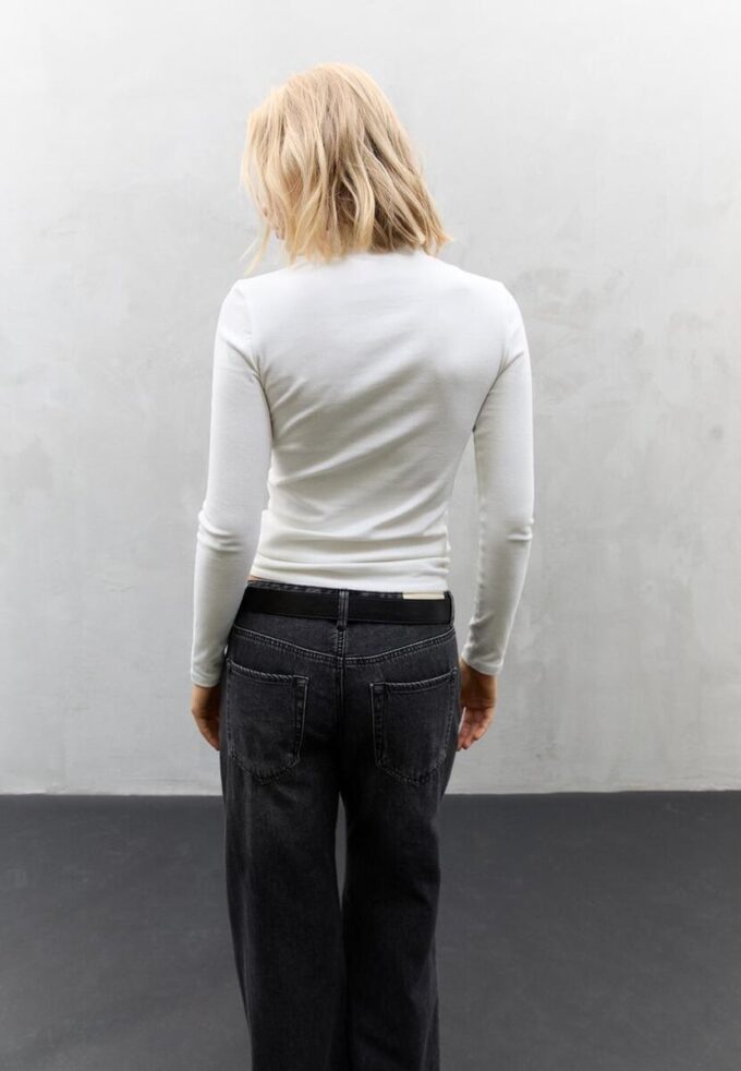 Basisplagg T-skjorte med høy hals