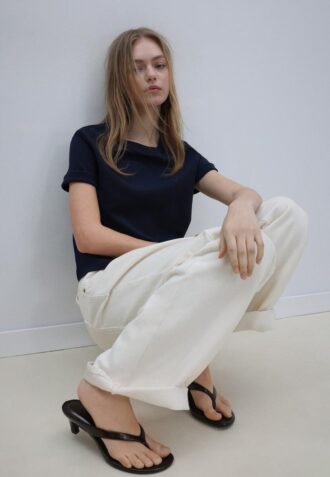 Basisplagg T-skjorte med normal passform og tykt stoff