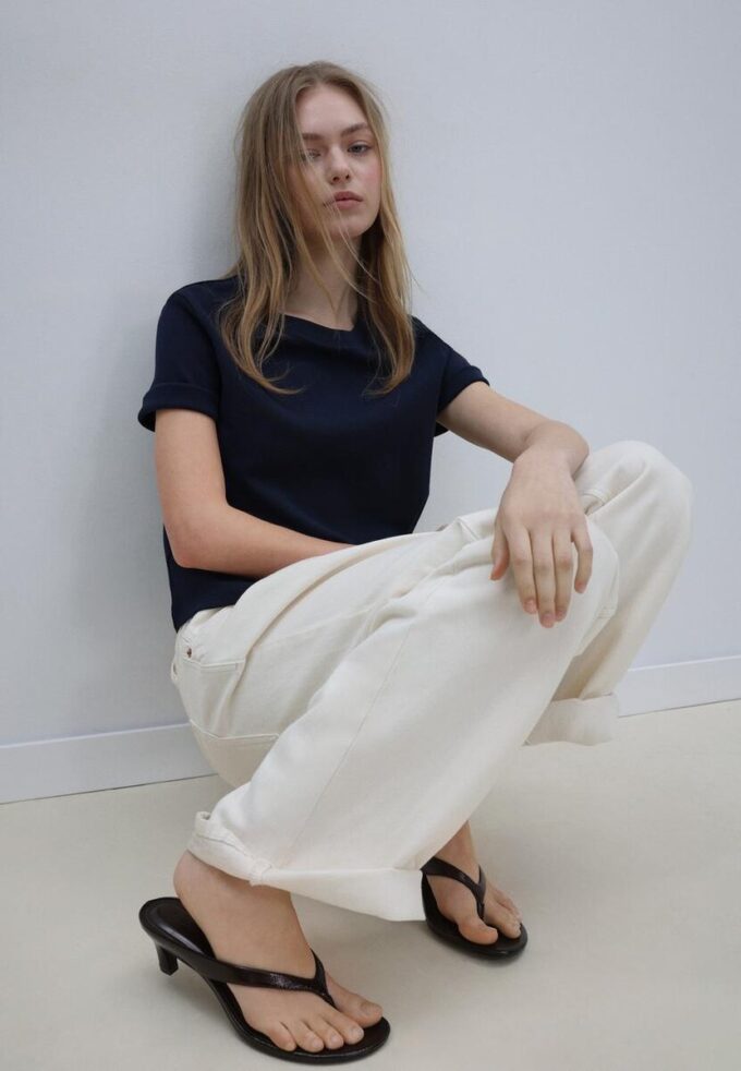 Basisplagg T-skjorte med normal passform og tykt stoff