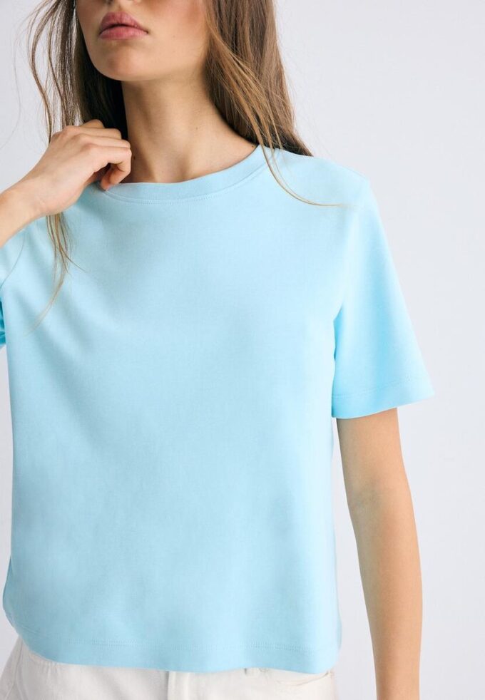 Basisplagg T-skjorte med normal passform og tykt stoff