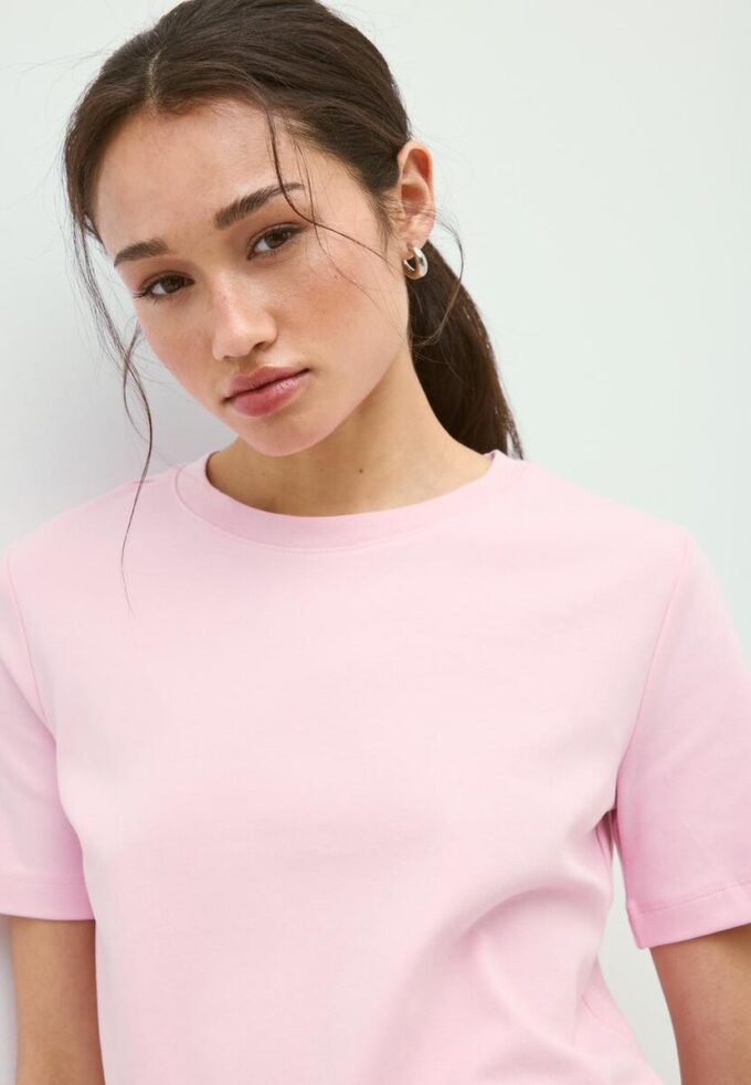 Basisplagg T-skjorte med normal passform og tykt stoff