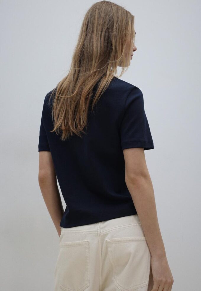 Basisplagg T-skjorte med normal passform og tykt stoff