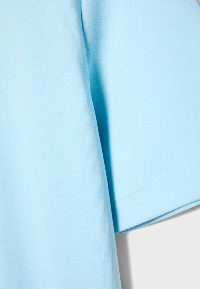 Basisplagg T-skjorte med normal passform og tykt stoff