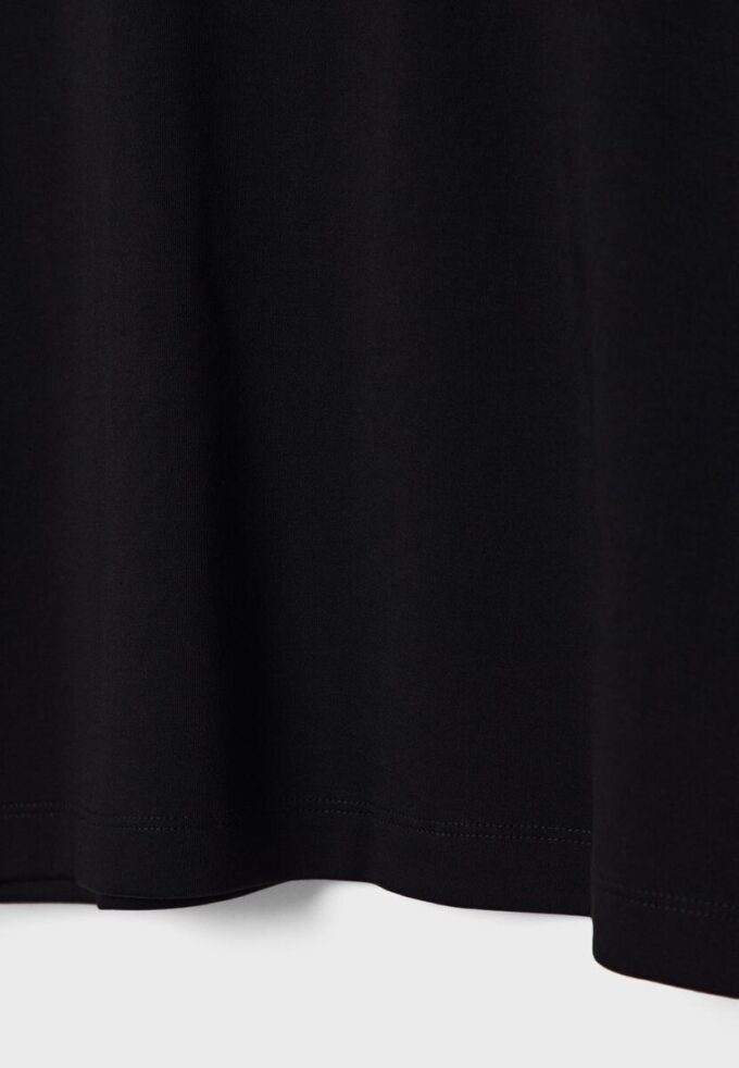 Basisplagg T-skjorte med normal passform og tykt stoff