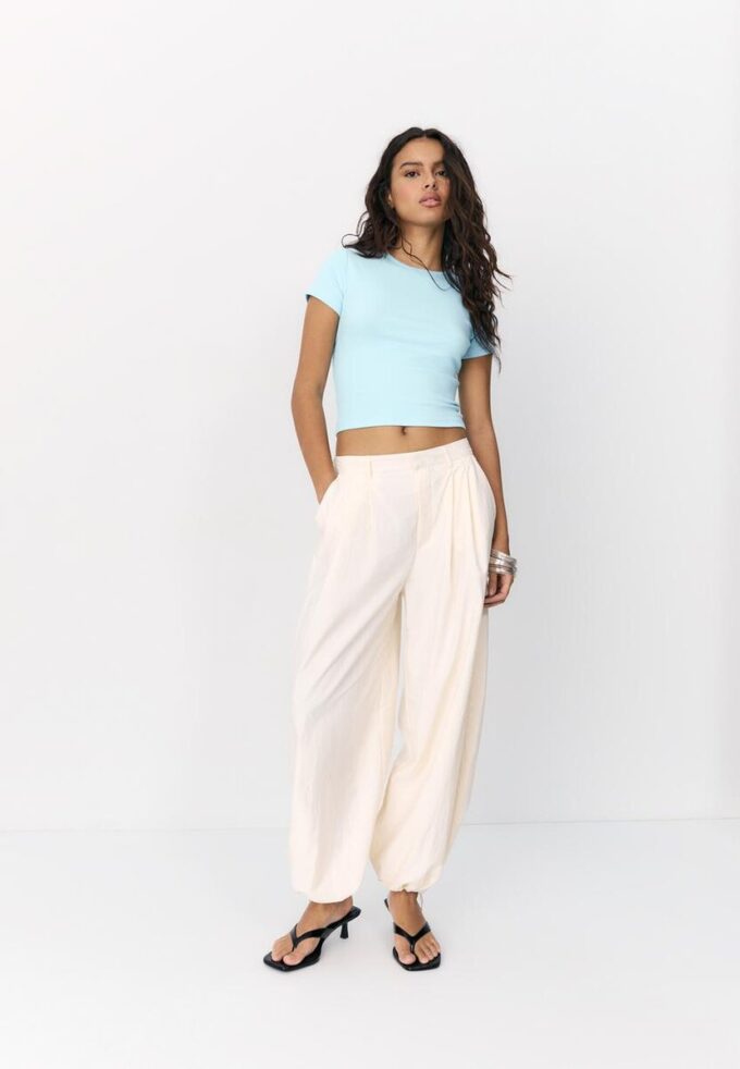 Basisplagg T-skjorte med smal passform