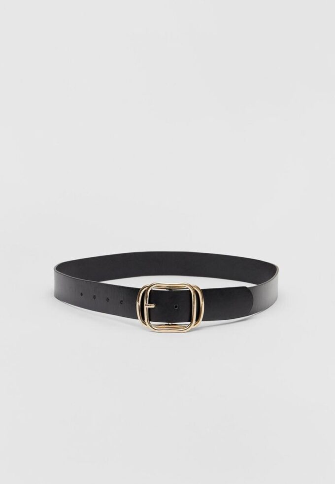 Belte med overliggende spenne