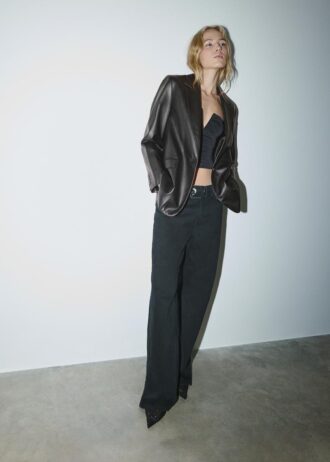 Blazer i skinnlook med normal passform