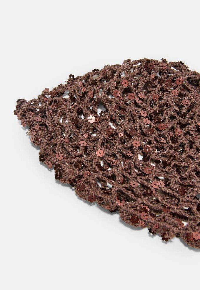 Blomsterlue med paljetter