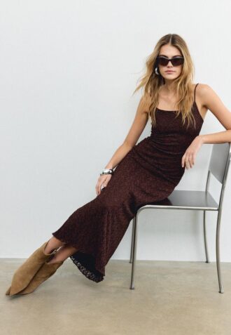 Blond midi-kjole med stropper