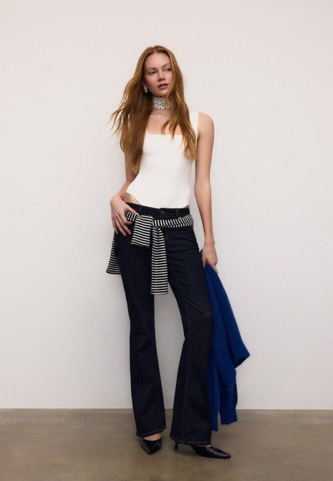 Body i polyamid med firkantet utringning