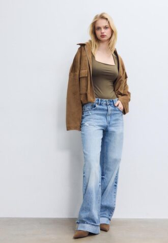 Body i polyamid med firkantet utringning