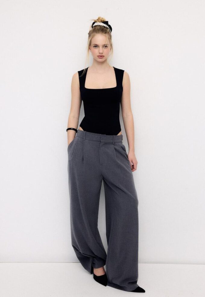 Body i polyamid med firkantet utringning