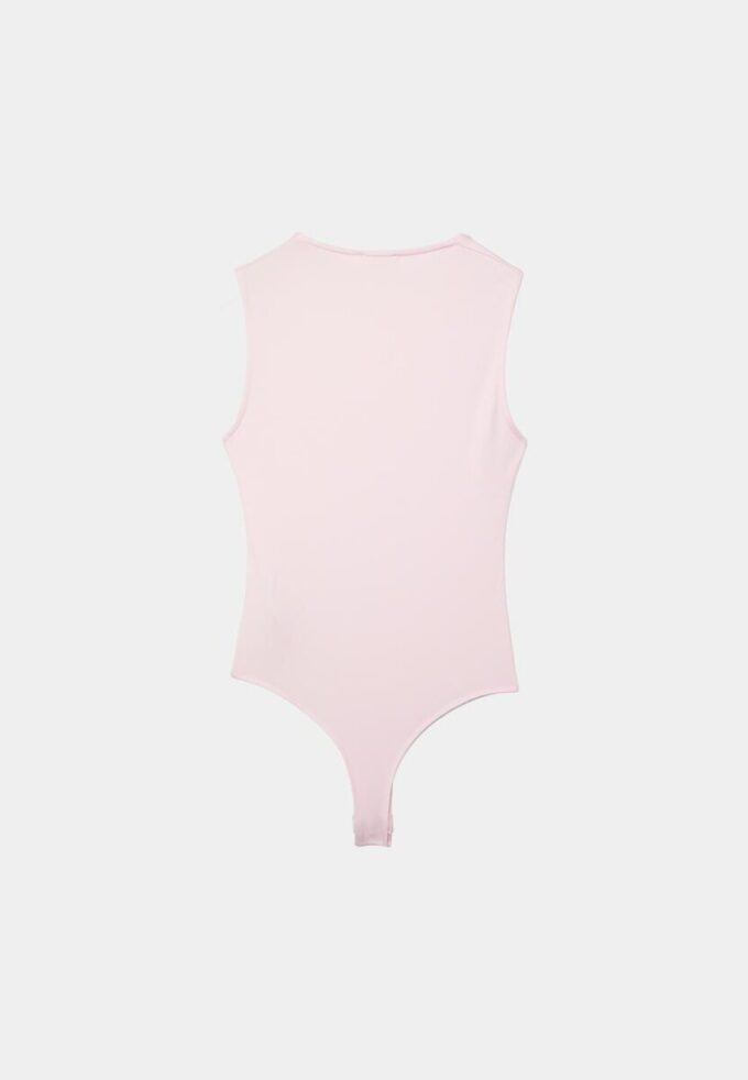 Body i polyamid med firkantet utringning