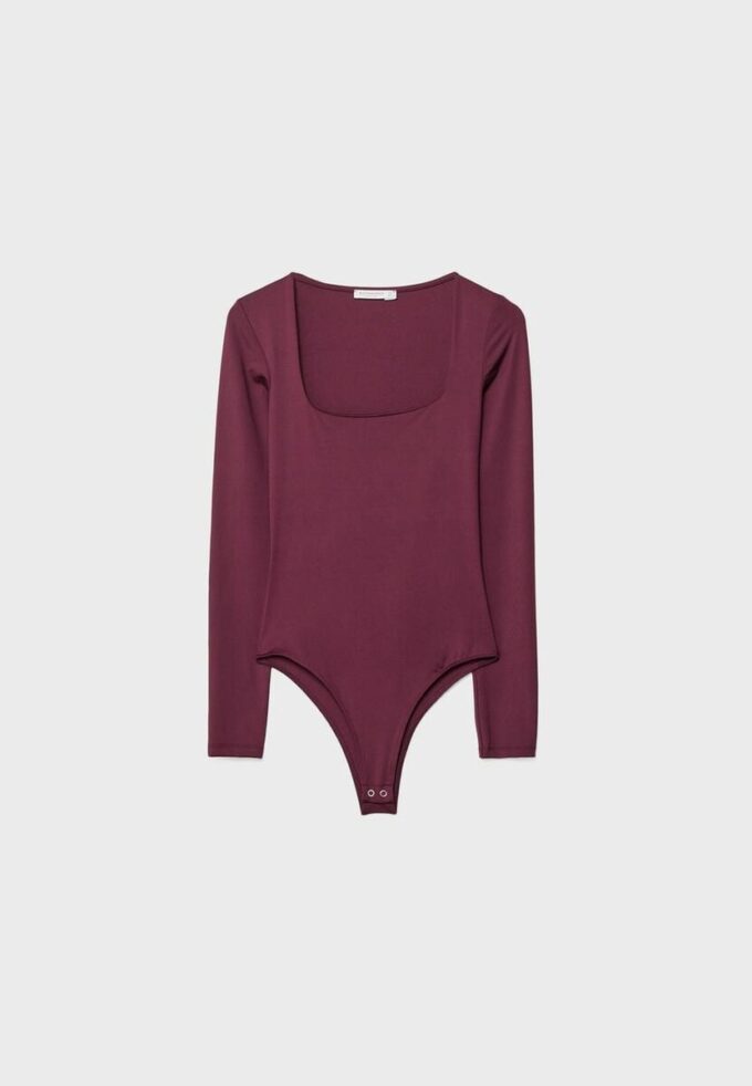 Bodysuit i polyamid med firkantet utringning