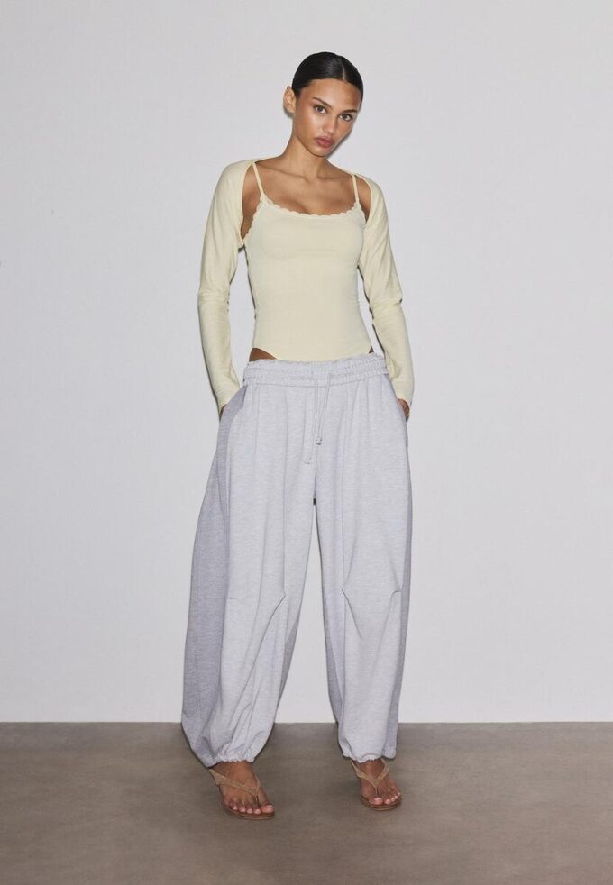 Bodysuit med blonde blonder