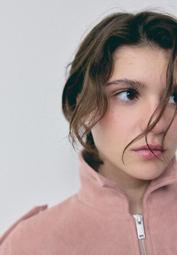 Bomberjakke i imitert semsket skinn