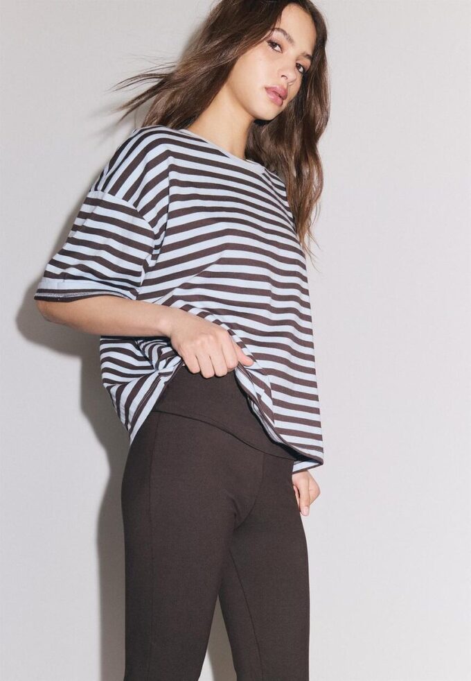 Boxy T-skjorte med korte ermer