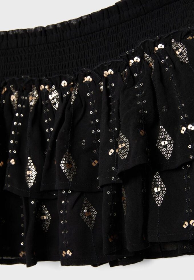 Broderet miniskjørt