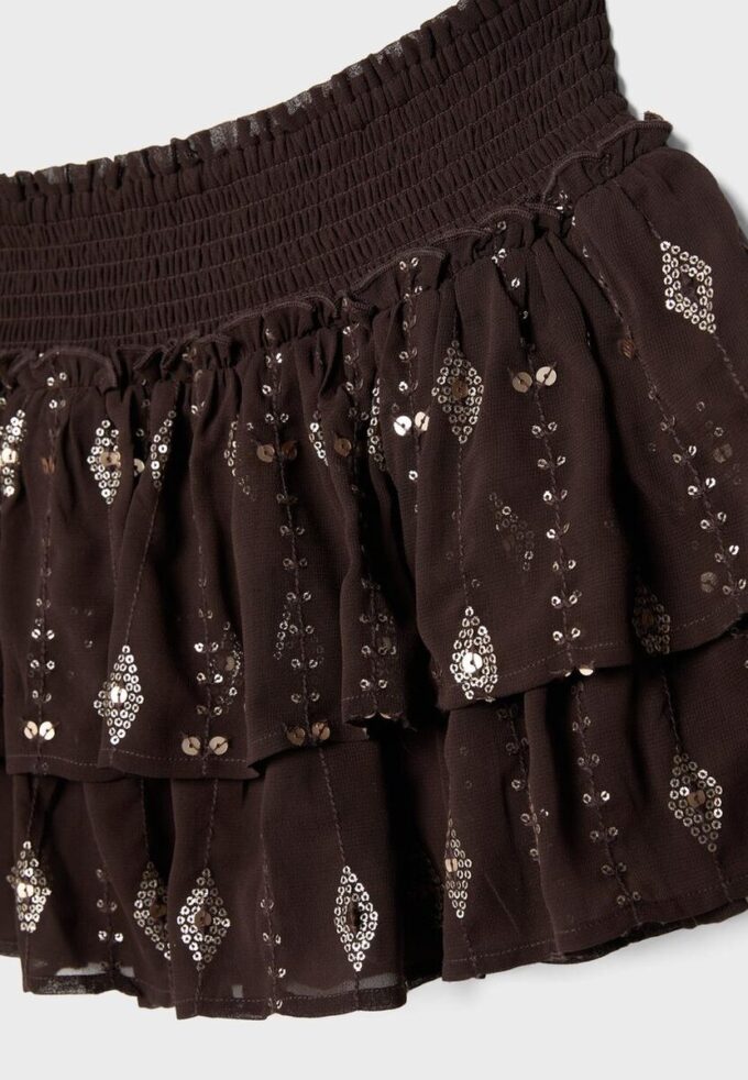 Broderet miniskjørt