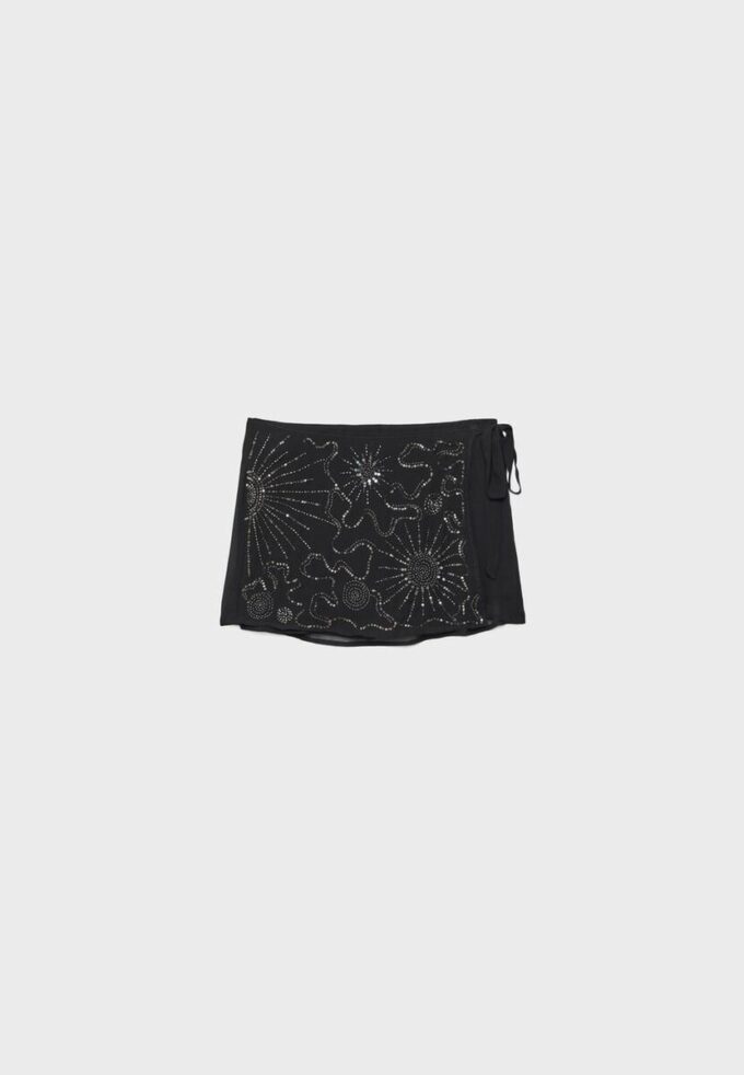Broderte mini-skort med omslag