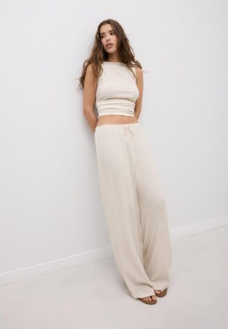 Bukser med rett ben og krøllet effekt