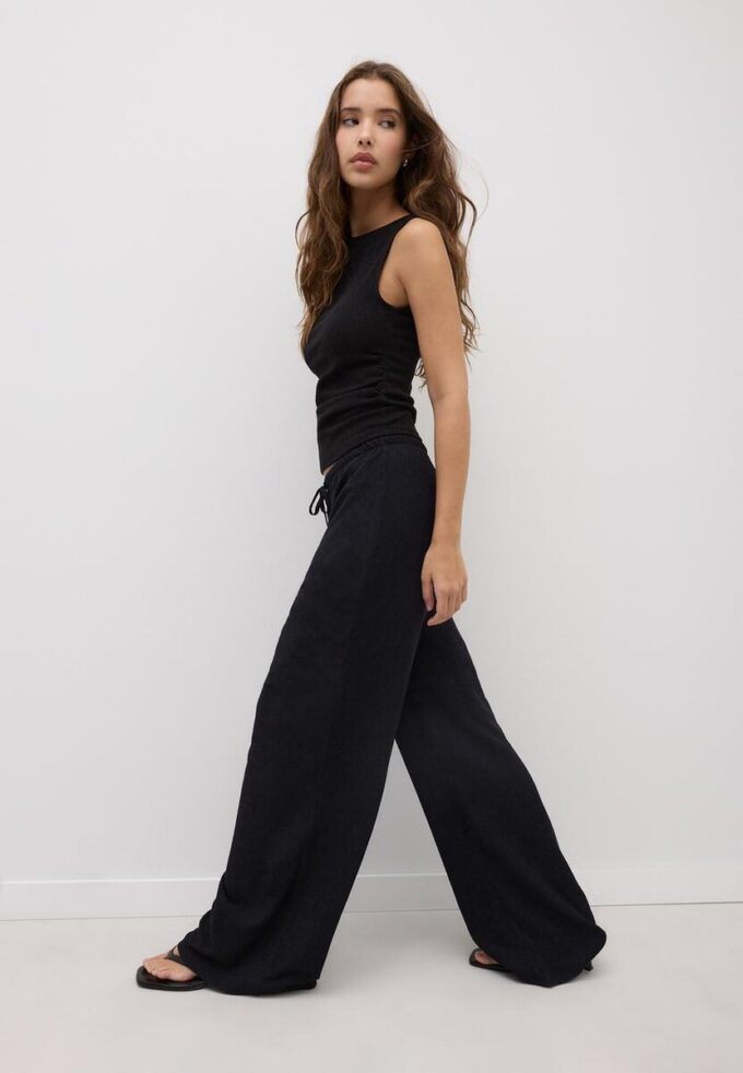 Bukser med rett ben og krøllet effekt