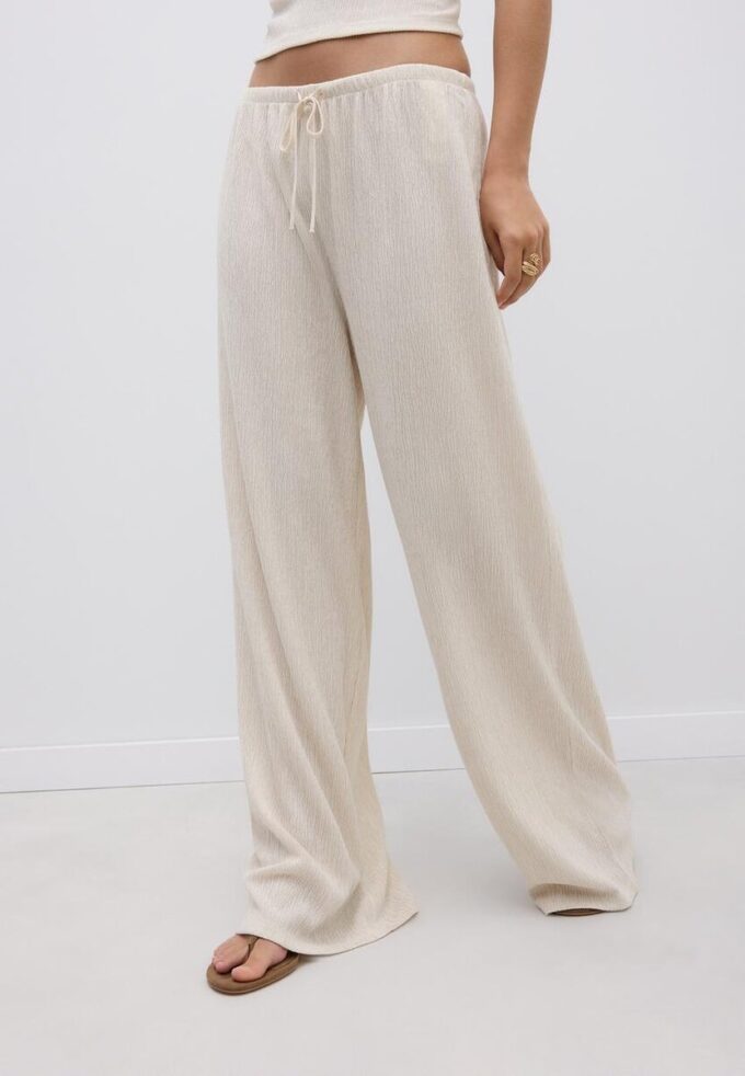 Bukser med rett ben og krøllet effekt