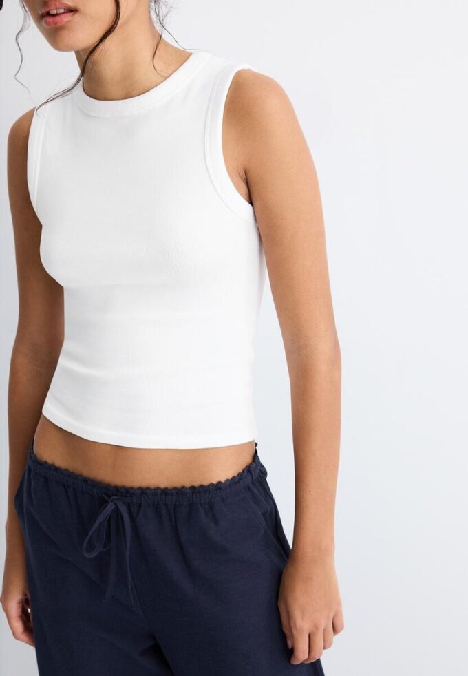 Bukser med vid ben og lin-effekt