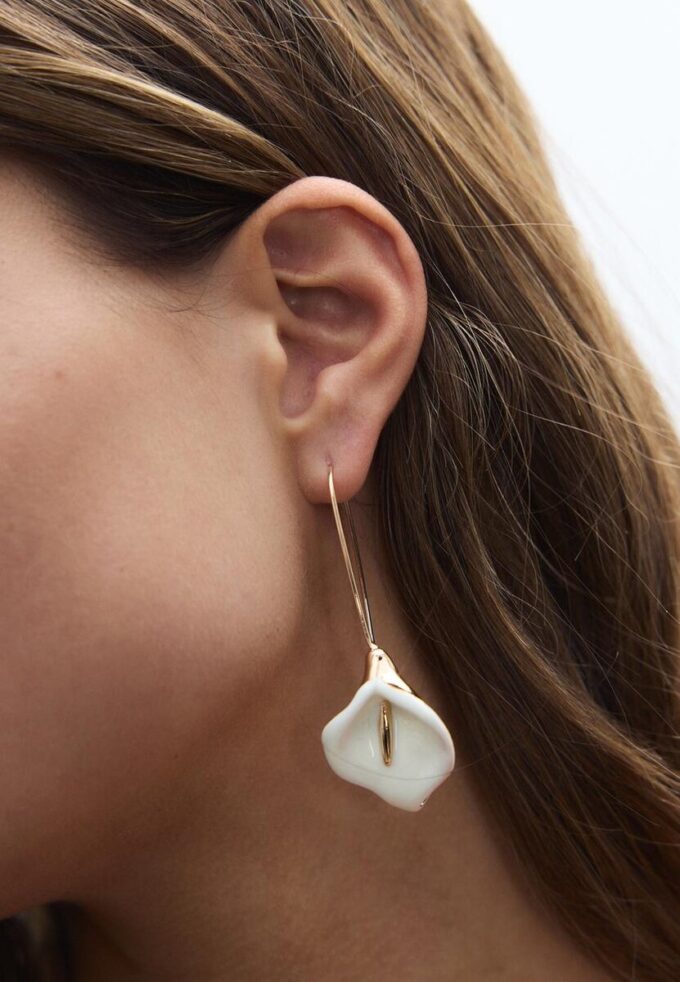 Cala Lily blomsterøreringer