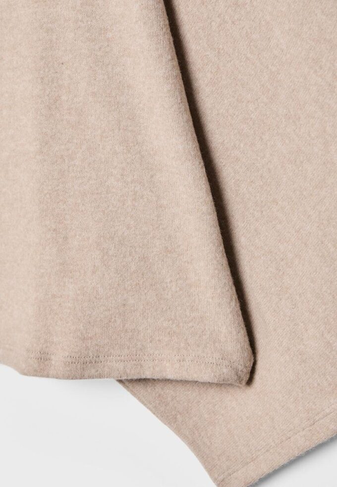 Cape-top med båthals Topper