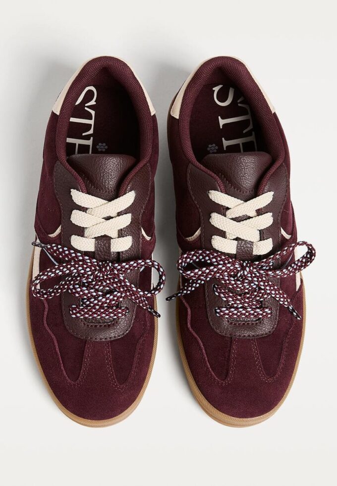 Casual Sneakers med doble snørebånd