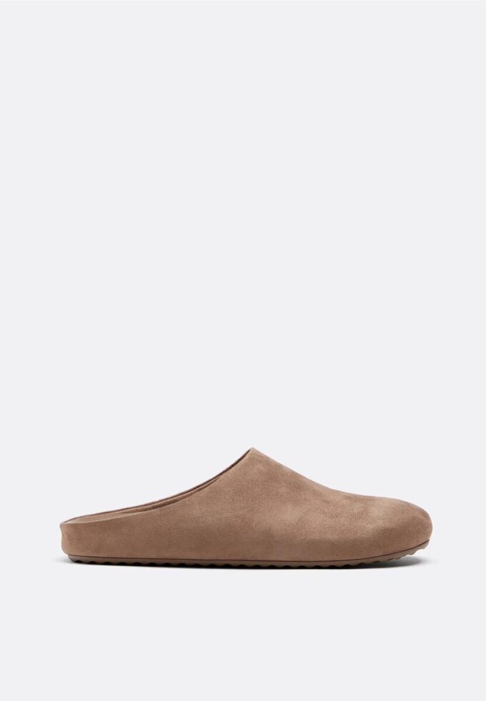 Clogs i imitert semsket skinn