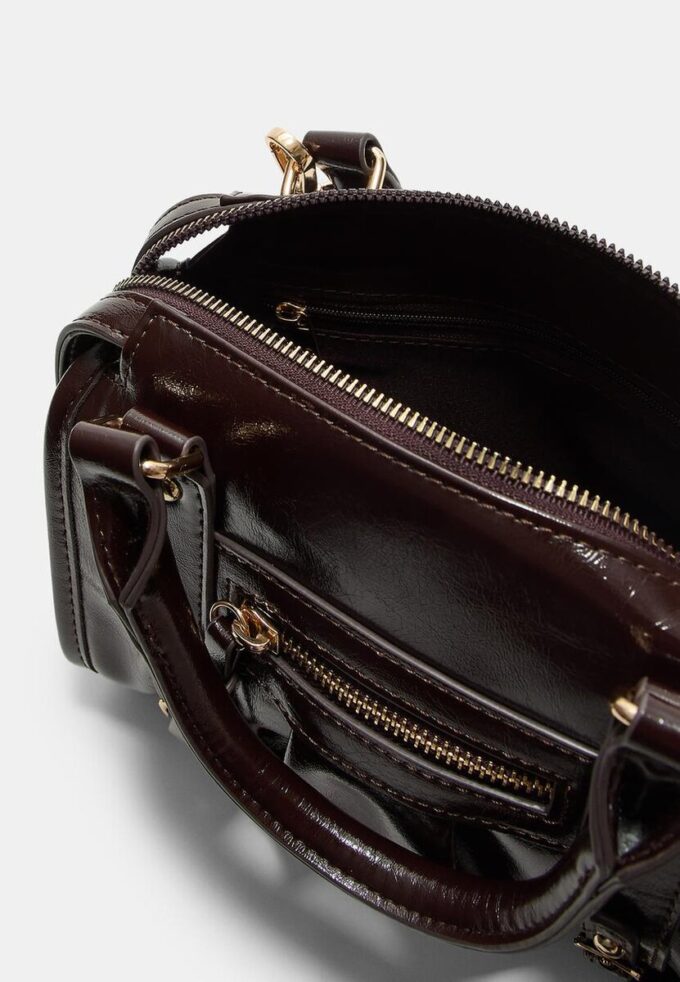 Crossbody-veske i imitert skinn