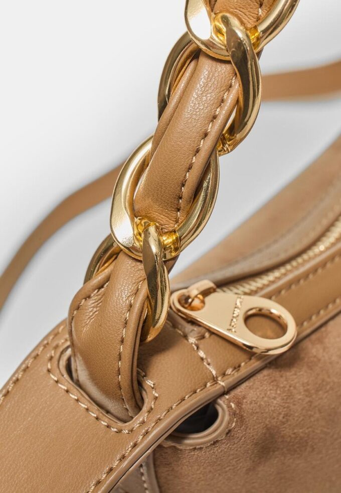 Crossbody-veske med kjededetaljer