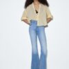 D04 Lavt sittende Flared jeans