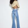 D04 Lavt sittende Flared jeans