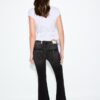 D04 Lavt sittende Flared jeans