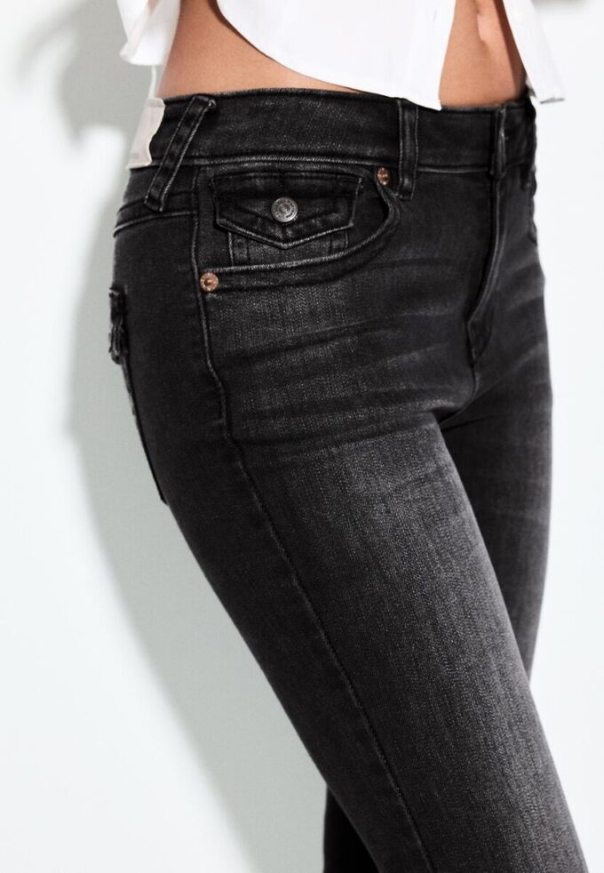 D04 Lavt sittende Flared jeans