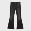 D04 Lavt sittende Flared jeans