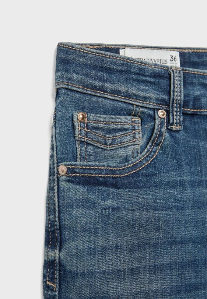 D07 Jeans med høy midje
