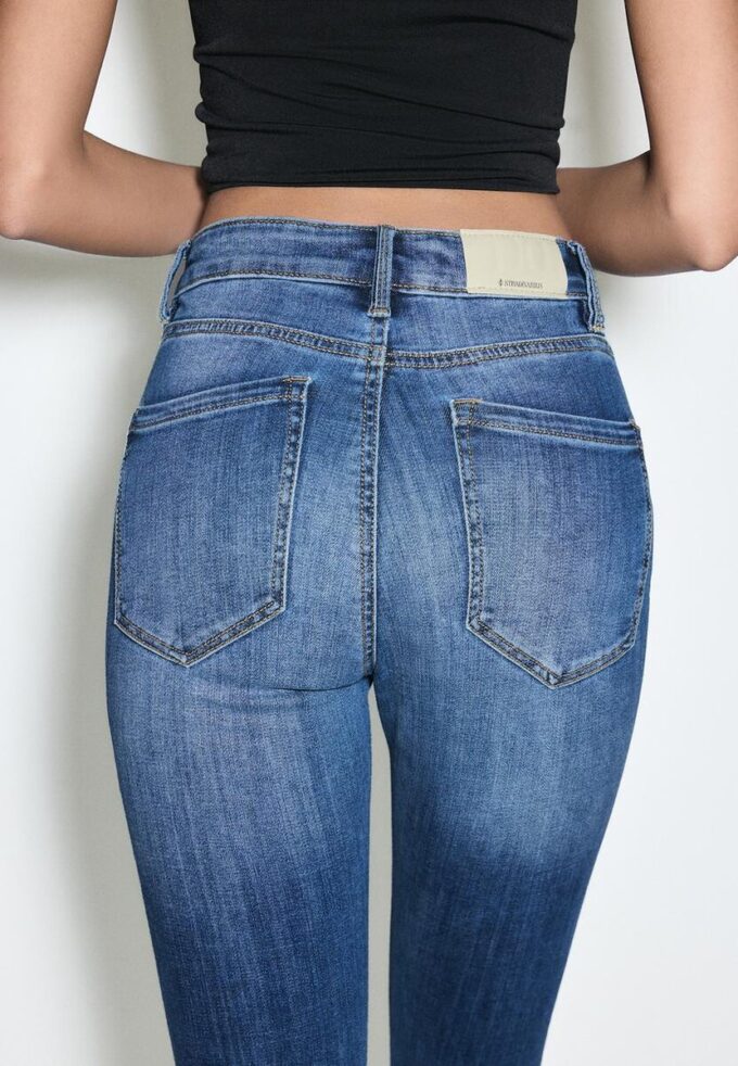 D07 Skinny-jeans med normal midje