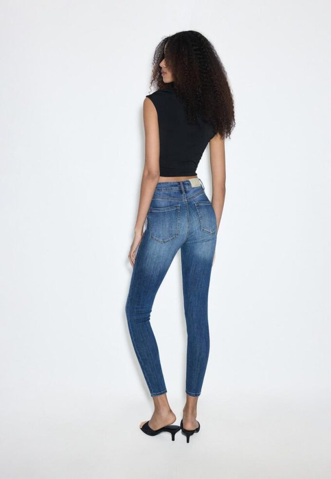 D07 Skinny-jeans med normal midje