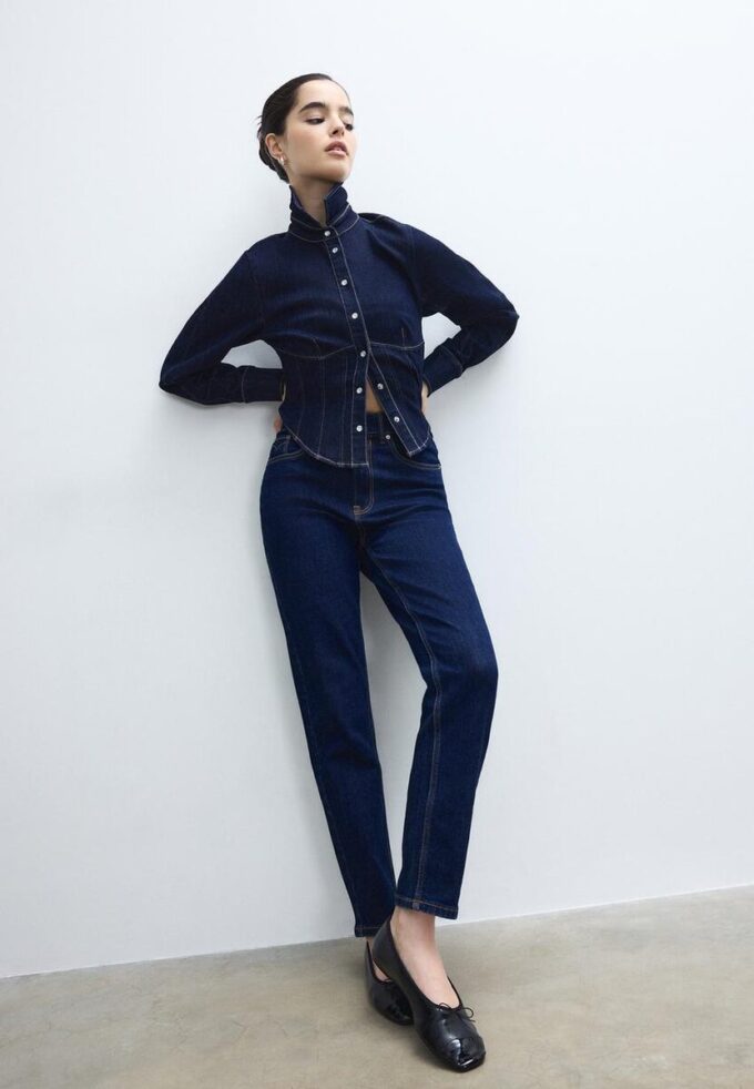 D10 Slim Fit Mom Jeans