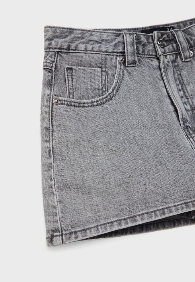 D62 Denim Skort
